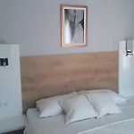 Apartment Orsula Near Old Town