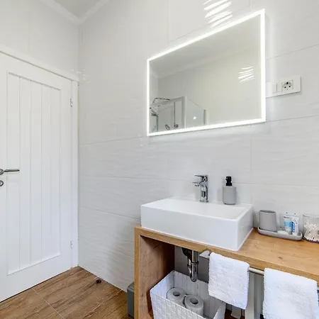 Apartman Orsula Near Old Town *