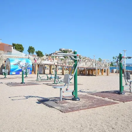 Apartment Orsula Near Old Town