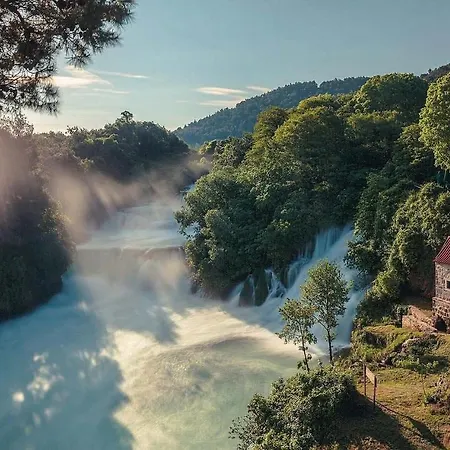 Apartment Orsula Near Old Town