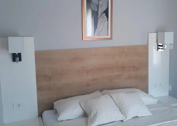 Apartman Orsula Near Old Town